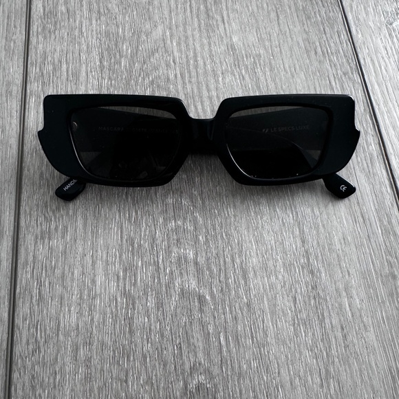 LE SPECS LUXE MASCARA SUNNIES - Picture 2 of 8